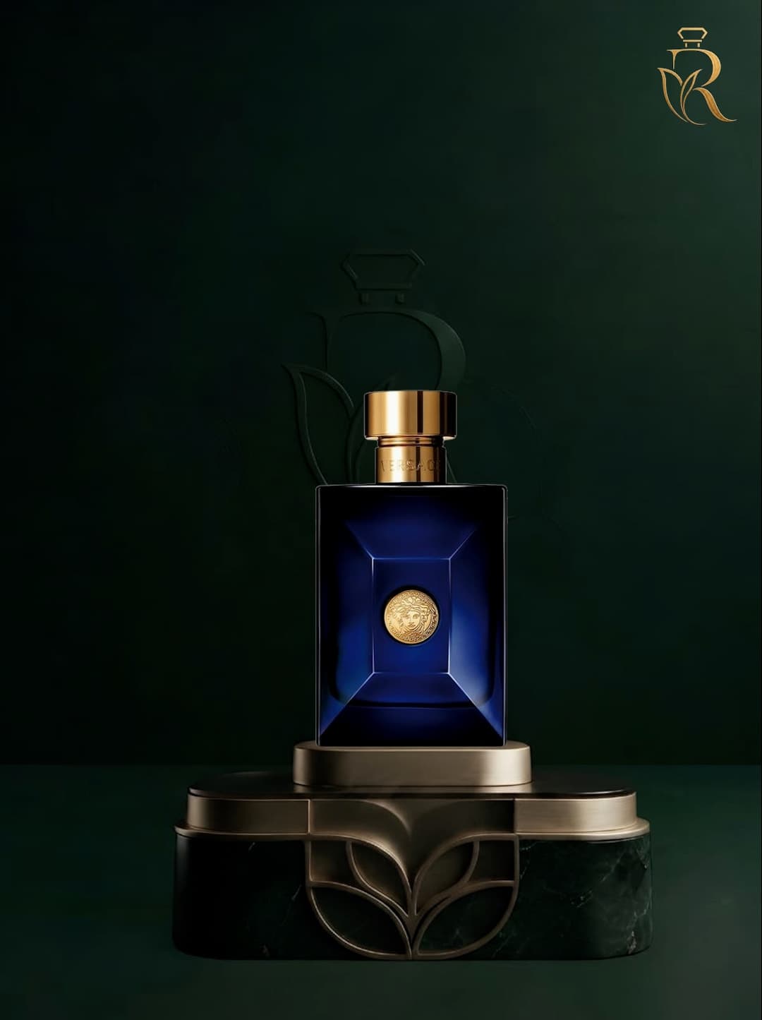 Versace Dylan Blue Eau de Toilette for Men - Captivating and Bold Fragrance — image 1